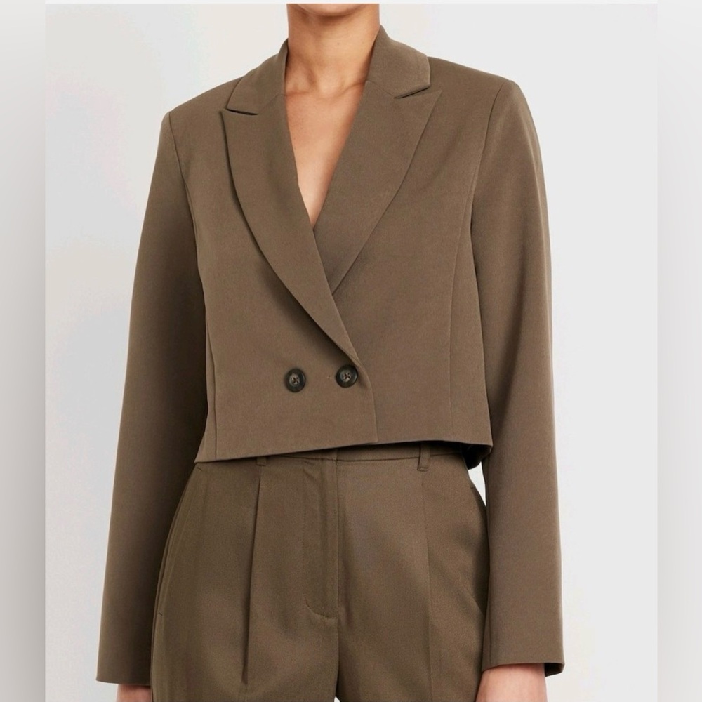 Old Navy cropped blazer in brown size L